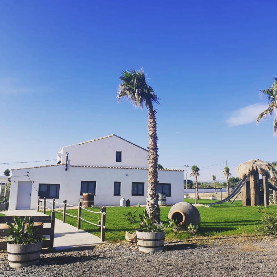 Gasthaus La Finestra Del Delta L'Ampolla Exterior foto